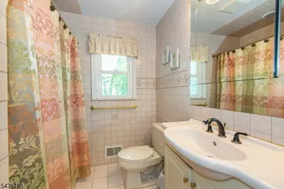 4 Hamilton Ct, Hanover Township, NJ 07981 - Photo 28