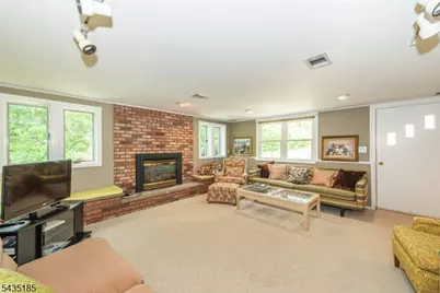 4 Hamilton Ct, Hanover Township, NJ 07981 - Photo 18