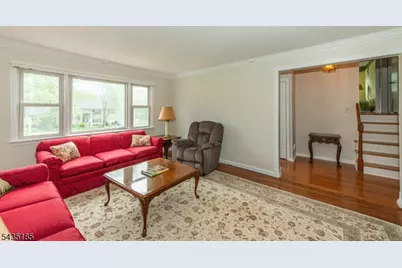 4 Hamilton Ct, Hanover Township, NJ 07981 - Photo 4