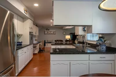 189 Berger St, Franklin Township, NJ 08873 - Photo 8