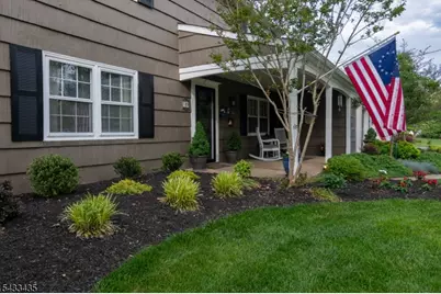 189 Berger St, Franklin Township, NJ 08873 - Photo 2
