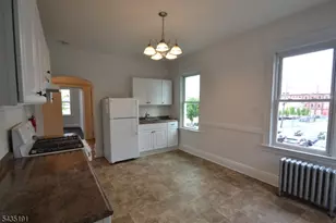 21 Walnut St, Clifton, NJ 07013 - Photo 10
