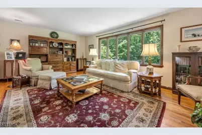 19 Rabbit Run Dr, West Milford, NJ 07435 - Photo 8
