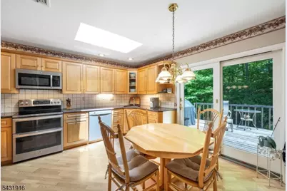 19 Rabbit Run Dr, West Milford, NJ 07435 - Photo 12