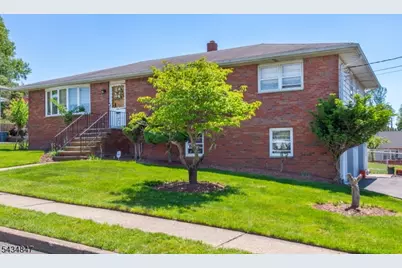 27 Bartsch Ave, Woodland Park, NJ 07424 - Photo 2