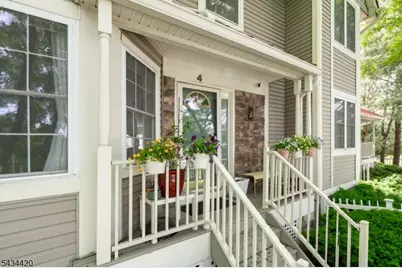 4 The Arbors, New Providence, NJ 07974 - Photo 2