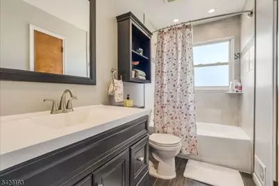 25 Louise Dr, Manville, NJ 08835 - Photo 18