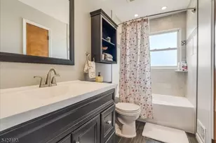 25 Louise Dr, Manville, NJ 08835 - Photo 18