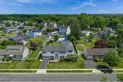 25 Louise Dr, Manville, NJ 08835 - Photo 46