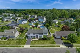 25 Louise Dr, Manville, NJ 08835 - Photo 46