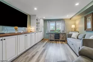 25 Louise Dr, Manville, NJ 08835 - Photo 20