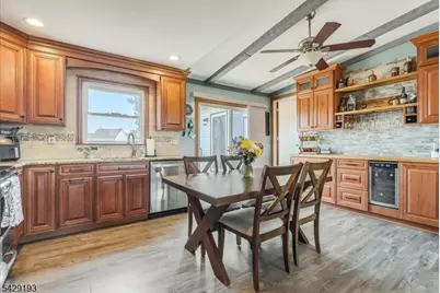 25 Louise Dr, Manville, NJ 08835 - Photo 12