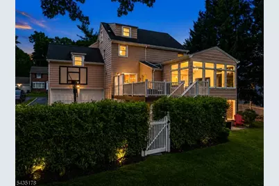 50 Colonial Way, Millburn, NJ 07078 - Photo 8