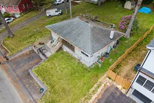 14 Valley View Dr, Rockaway Township, NJ 07866 - Photo 2
