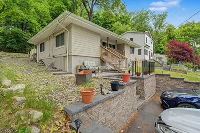 14 Valley View Dr, Rockaway Township, NJ 07866 - Photo 4