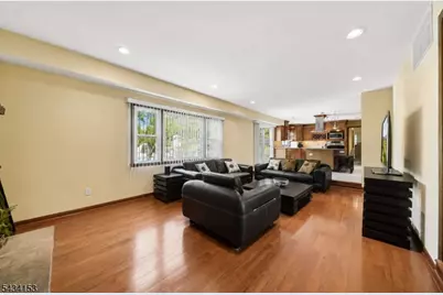 1 Winchester Dr, Scotch Plains Township, NJ 07076 - Photo 12