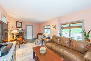 34 Unneberg Ave, Roxbury Township, NJ 07876 - Photo 2