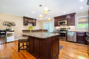 42 Summit Rd, Jefferson Township, NJ 07438 - Photo 6