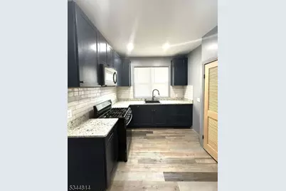 96-98 Goldsmith Ave #2, Newark, NJ 07112 - Photo 8