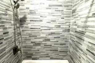 96-98 Goldsmith Ave, Newark, NJ 07112 - Photo 16