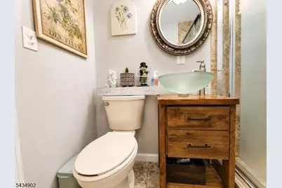 131 Long Hill Dr, Clifton, NJ 07013 - Photo 12