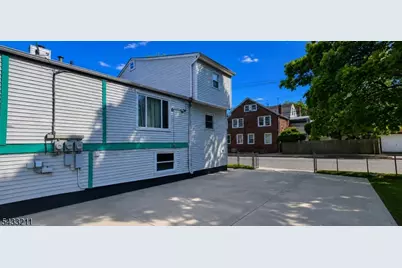 237-239 Smith St, Newark, NJ 07106 - Photo 4