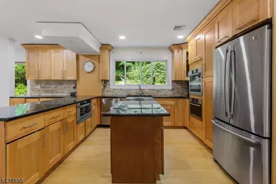 596 Terhune Dr, Wayne, NJ 07470 - Photo 14