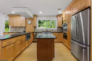 596 Terhune Dr, Wayne, NJ 07470 - Photo 14