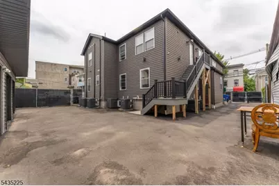 335 Henry St #3, Orange, NJ 07050 - Photo 20