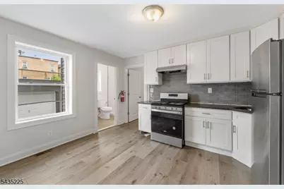 335 Henry St #3, Orange, NJ 07050 - Photo 6