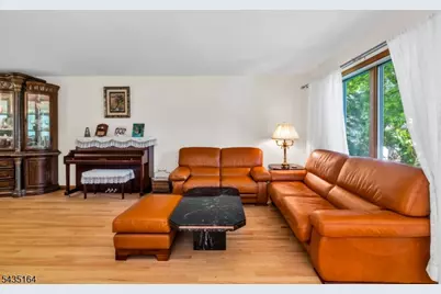 20 Heather Ln, Bernards Township, NJ 07920 - Photo 6