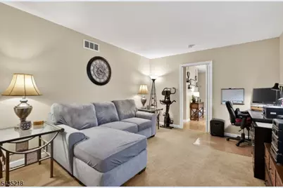 100 Coachman Drive, Florence Township, NJ 08505 - Photo 18
