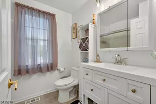 100 Coachman Dr, Florence Township, NJ 08505 - Photo 20