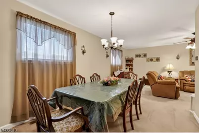 100 Coachman Drive, Florence Township, NJ 08505 - Photo 14