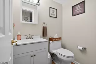 100 Coachman Dr, Florence Township, NJ 08505 - Photo 18