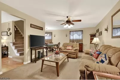 100 Coachman Drive, Florence Township, NJ 08505 - Photo 10