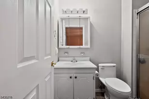 100 Coachman Dr, Florence Township, NJ 08505 - Photo 22