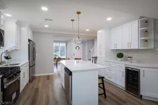 81 Hutchinson St, Clark Township, NJ 07066 - Photo 10