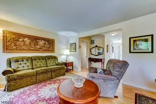 615 Revere Ct, Raritan Township, NJ 08822 - Photo 16