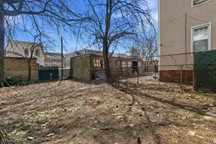 64 Willoughby St, Newark, NJ 07112 - Photo 28