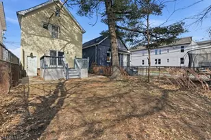 64 Willoughby St, Newark, NJ 07112 - Photo 26