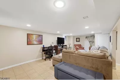 385 Berkeley Ave, Bloomfield, NJ 07003 - Photo 24