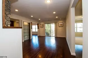 22 Frankie Ln, East Hanover Township, NJ 07936 - Photo 2