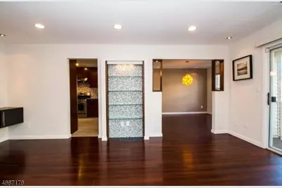 22 Frankie Ln, East Hanover Township, NJ 07936 - Photo 8