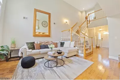 78 Kent Dr, Roseland, NJ 07068 - Photo 4