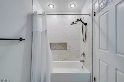 116 Peach St, Woodbridge Township, NJ 07001 - Photo 20