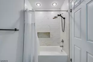 116 Peach St, Woodbridge Township, NJ 07001 - Photo 20