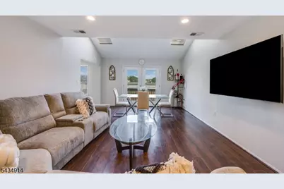116 Peach St, Woodbridge Township, NJ 07001 - Photo 1