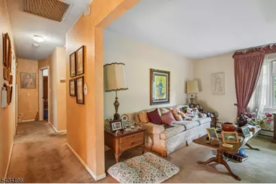 22 Marlton Dr, Wayne, NJ 07470 - Photo 4