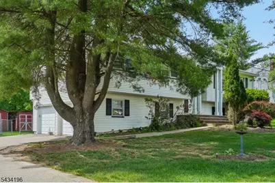22 Marlton Dr, Wayne, NJ 07470 - Photo 2